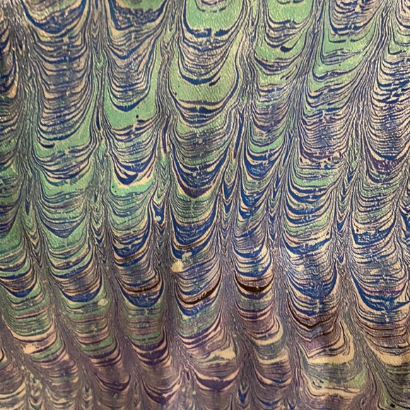 1988 Cosette Handmade marbled silk scarf, 56" x 11" Blue peacock pattern - Picture 14 of 16